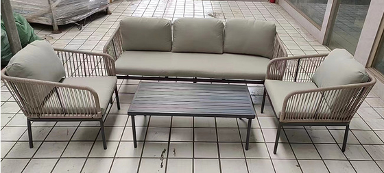屋外の完全な鋼鉄ポリエステル ロープのクッションのソファーの家具セット